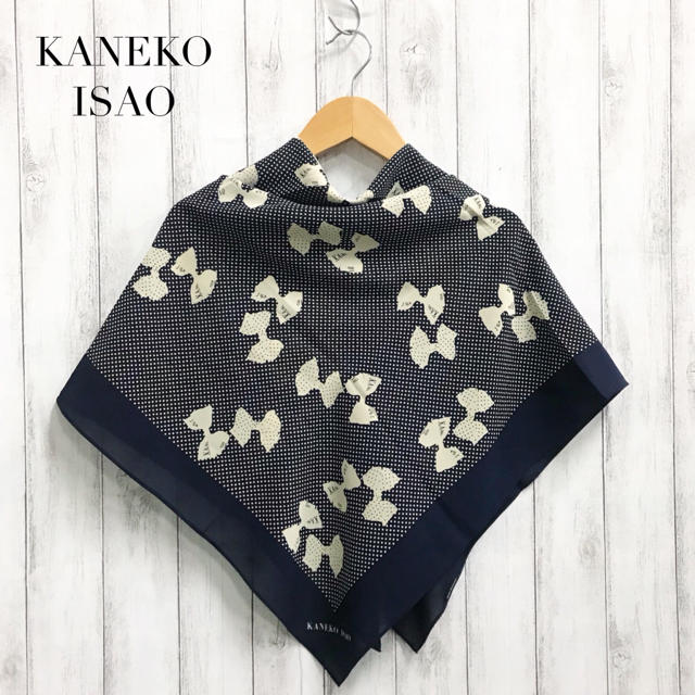 KANEKO ISAO(カネコイサオ)の【KANEKO ISAO】大判スカーフ ネイビー カネコイサオ レディースのファッション小物(バンダナ/スカーフ)の商品写真