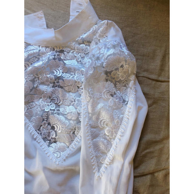 Ameri VINTAGE(アメリヴィンテージ)のwhite lace blouse レディースのトップス(シャツ/ブラウス(長袖/七分))の商品写真