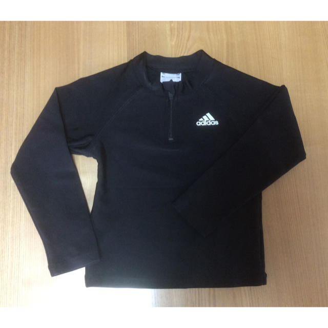 adidas(アディダス)のラッシュガード adidas 120 キッズ/ベビー/マタニティのキッズ服男の子用(90cm~)(水着)の商品写真