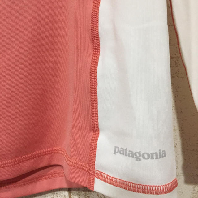 patagonia(パタゴニア)のパタゴニア ラッシュガード ガールズXL(14)  水着 スイムスーツ キッズ/ベビー/マタニティのキッズ服女の子用(90cm~)(水着)の商品写真