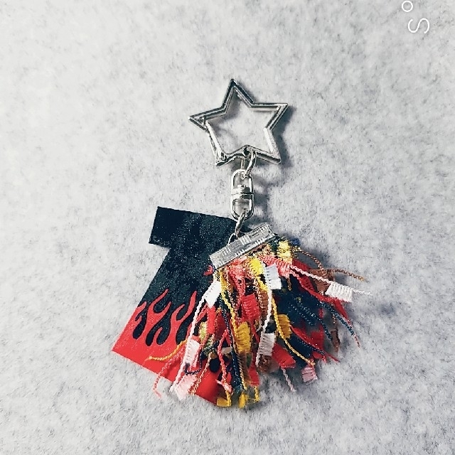 ONE OK ROCK(ワンオクロック)のONE OK ROCKハンドメイドアクセ ハンドメイドのアクセサリー(キーホルダー/ストラップ)の商品写真