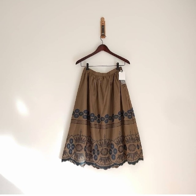 60/-ローンスカラップ刺繍 ギャザースカート  ブラウンカーキ