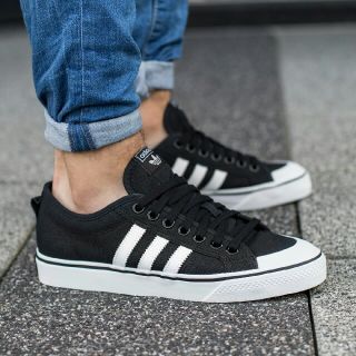 アディダス(adidas)の最値定価8629円!新品!アディダス ニッツァ高級スニーカー 黒白 26cm(スニーカー)