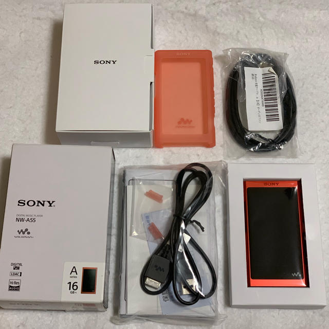 WALKMAN(ウォークマン)のソニー SONY ウォークマン Aシリーズ 16GB NW-A55 レッド スマホ/家電/カメラのオーディオ機器(ポータブルプレーヤー)の商品写真