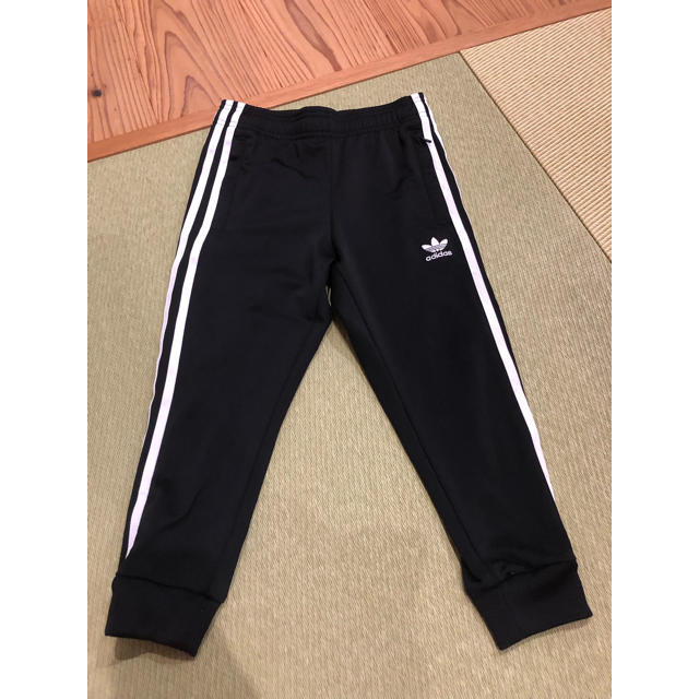 adidas(アディダス)のアディダスキッズ キッズ/ベビー/マタニティのキッズ服男の子用(90cm~)(パンツ/スパッツ)の商品写真