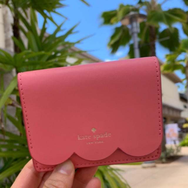 kate spade new york(ケイトスペードニューヨーク)のケイトスペード  katespade  パスケース キーリング 人気 スカラップ レディースのファッション小物(パスケース/IDカードホルダー)の商品写真