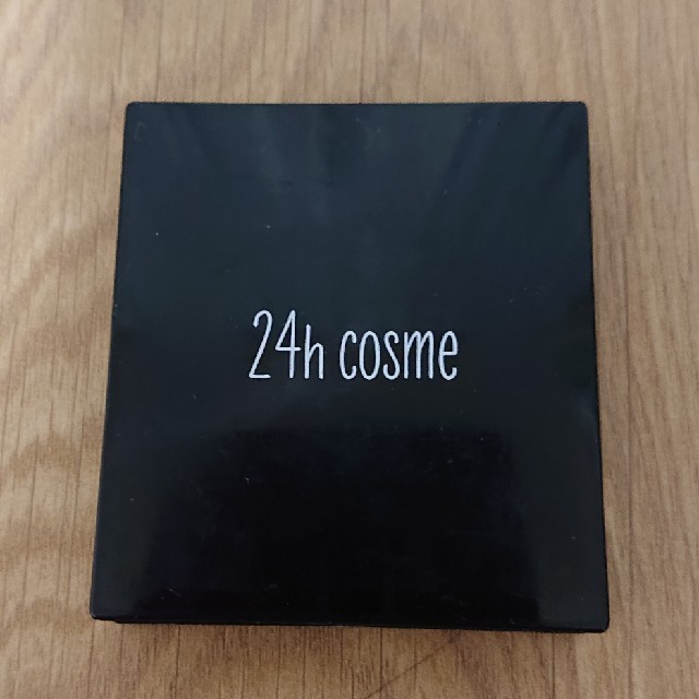 24h cosme(ニジュウヨンエイチコスメ)の再お値さげ！２４h cosme  ミネラルパウダーﾌｧﾝﾃﾞｰｼｮﾝﾐﾆ コスメ/美容のベースメイク/化粧品(ファンデーション)の商品写真