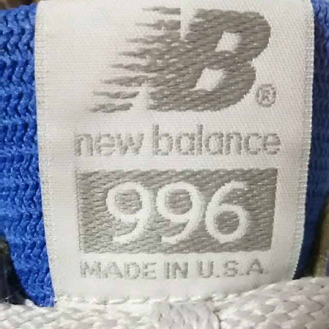 New Balance(ニューバランス)の
希少アメリカ製ビンテージ！ニューバランス996高級スニーカー紺銀28.5


 メンズの靴/シューズ(スニーカー)の商品写真