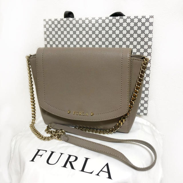 ショルダーバッグFURLA チェーン ショルダーバッグ レディース グレー ニューデイジー