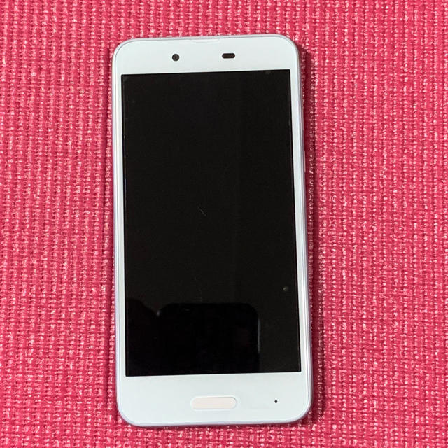 AQUOS sense SHV40 UQ SIMフリー