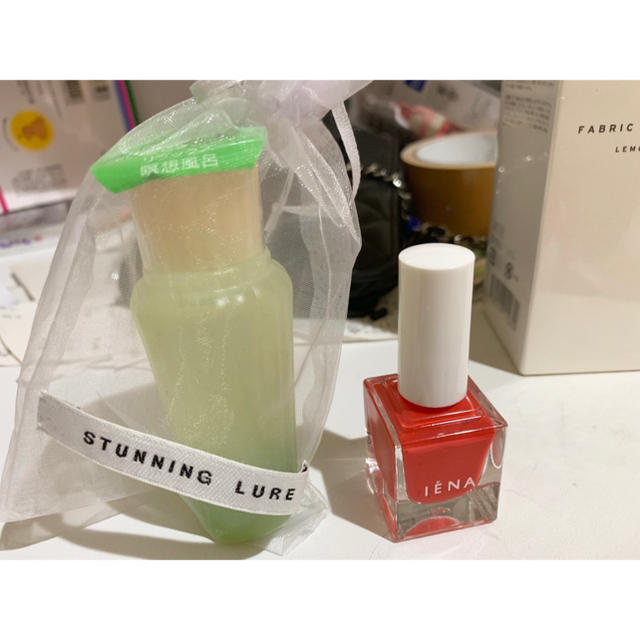 LAYERD FRAGRANCE ファブリックリフレッシャー定番レモンピール コスメ/美容のコスメ/美容 その他(その他)の商品写真