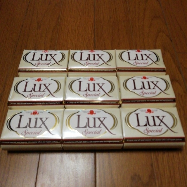 LUX(ラックス)のLUXスペシャル　固形石鹸　9個セット コスメ/美容のボディケア(ボディソープ/石鹸)の商品写真