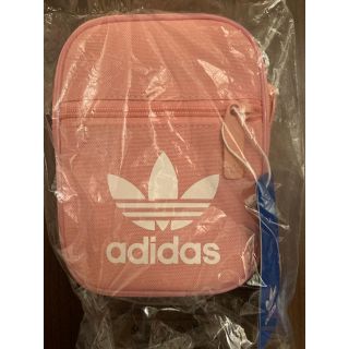 アディダス(adidas)のもちこ様(リュック/バックパック)