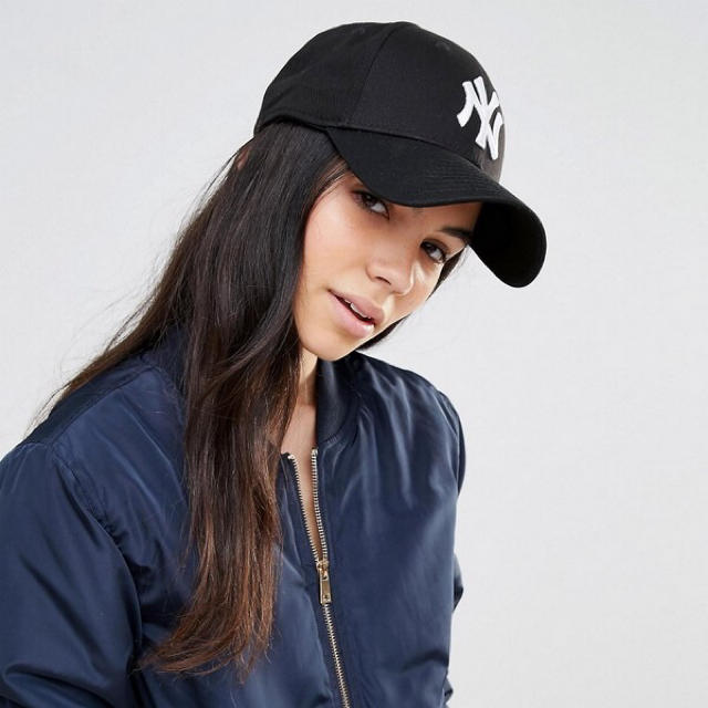 NEW ERA(ニューエラー)の☆新品 大人気 New Era 9Forty NYヤンキース キャップ ブラック レディースの帽子(キャップ)の商品写真