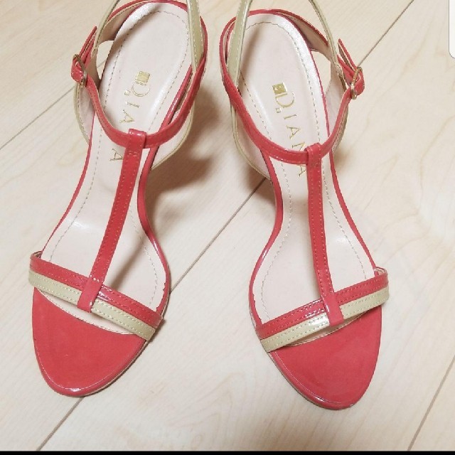 DIANA(ダイアナ)のダイアナ　オレンジヒールサンダル レディースの靴/シューズ(サンダル)の商品写真