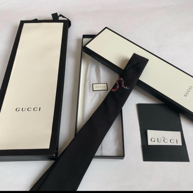 Gucci(グッチ)のGucci スネークネクタイ メンズのファッション小物(ネクタイ)の商品写真