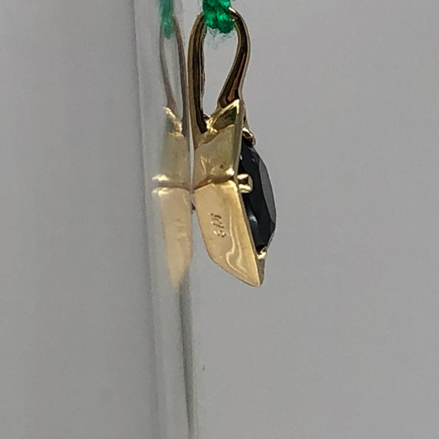 k18YG AU750 18金 ブラックダイヤモンド 0.29ct ペンダント - ネックレス