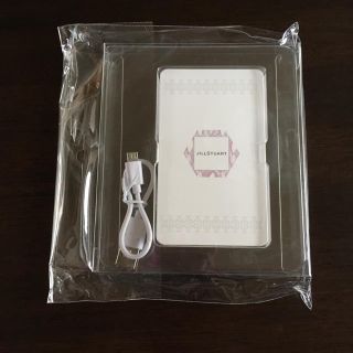 ジルスチュアート(JILLSTUART)のジルスチュアート モバイルバッテリー 新品未使用非売品(バッテリー/充電器)