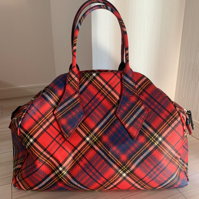 Vivienne Westwood(ヴィヴィアンウエストウッド)のviviennewestwood♡ヤスミンbag大 レディースのバッグ(ハンドバッグ)の商品写真