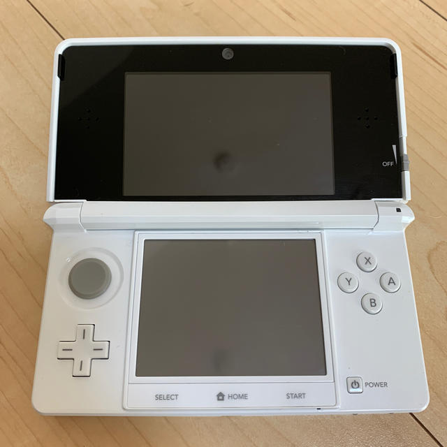 ニンテンドー3DS(ニンテンドー3DS)の3ds 本体 エンタメ/ホビーのゲームソフト/ゲーム機本体(携帯用ゲーム機本体)の商品写真