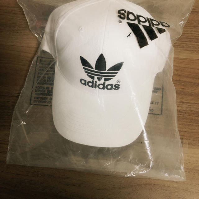 adidas(アディダス)のadidas originals キャップ メンズの帽子(キャップ)の商品写真