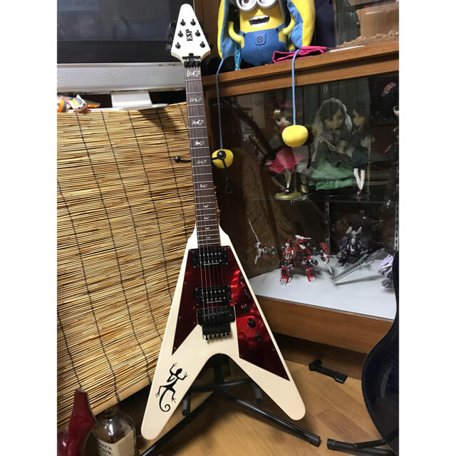 ESP YUKI special lizard V 直筆サイン入り