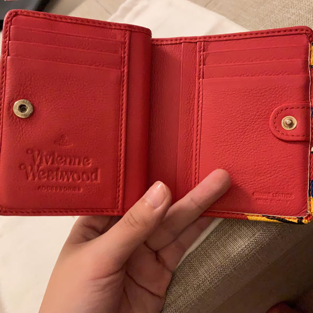 Vivienne Westwood(ヴィヴィアンウエストウッド)のヴィヴィアン 財布 レディースのファッション小物(財布)の商品写真