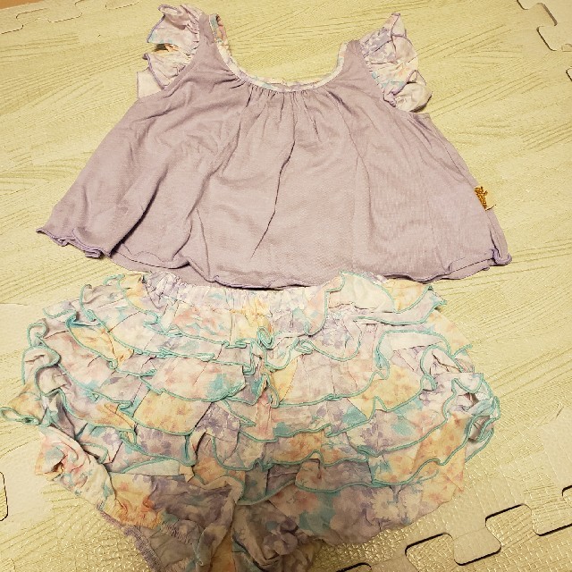 fafa(フェフェ)のfafa カットソー&ブルマ セット 90サイズ キッズ/ベビー/マタニティのキッズ服女の子用(90cm~)(Tシャツ/カットソー)の商品写真