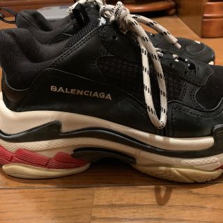 バレンシアガ(Balenciaga)のバレンシアガ tripleS ネイビーレッド 42(スニーカー)