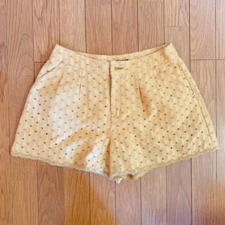 ミッシュマッシュ(MISCH MASCH)の★美品  MISCHMASCH ショートパンツ マスタード レース からし色(ショートパンツ)