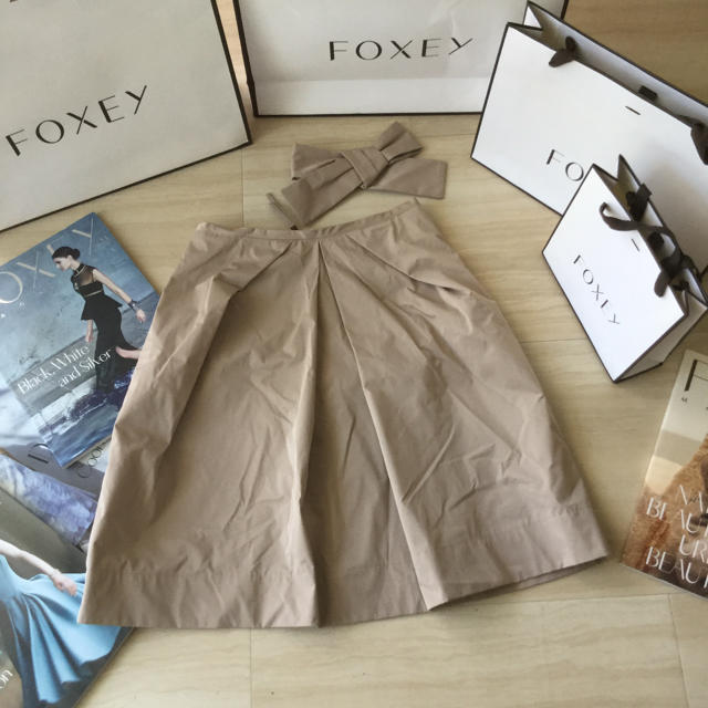 ♡♡FOXEY リボン付グログランスカート - nayaabhaandi.com