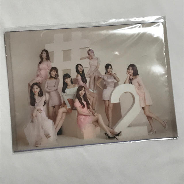 TWICE(トゥワイス)の#TWICE2 ファイルケース エンタメ/ホビーのタレントグッズ(アイドルグッズ)の商品写真