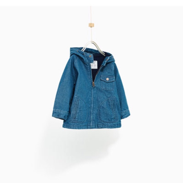 ZARA KIDS(ザラキッズ)のzara 104 デニムジャケット パーカー キッズ/ベビー/マタニティのキッズ服男の子用(90cm~)(ジャケット/上着)の商品写真