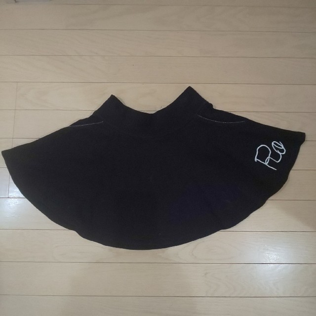 RONI(ロニィ)のRONI黒いミニスカート 子供服 キッズ/ベビー/マタニティのキッズ服女の子用(90cm~)(スカート)の商品写真