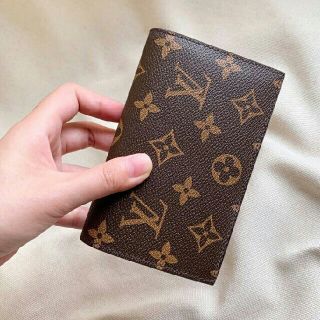 Louis Vuitton 早い者勝ち ルイヴィトン 二つ折り財布の通販 ラクマ Louis Vuitton 早い者勝ち ルイヴィトン 二つ折り財布の通販 ラクマ