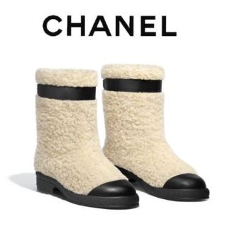 シャネル(CHANEL)の新品未使用❤︎ CHANEL ココネージュ ムートンブーツ37(ブーツ)