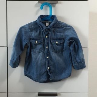 ベビーギャップ(babyGAP)のベビーギャップ デニムシャツ 80(シャツ/カットソー)