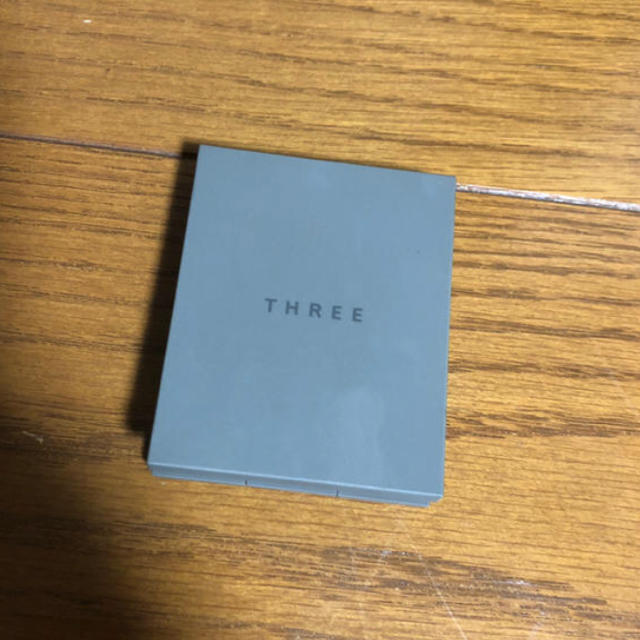 THREE(スリー)のTHREE シマリング グローデュオ  01 コスメ/美容のベースメイク/化粧品(ファンデーション)の商品写真