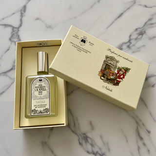 サンタマリアノヴェッラ(Santa Maria Novella)のサンタマリアノッヴェラ  ルームフレグランス クリスマス 限定 ナターレ(香水(女性用))