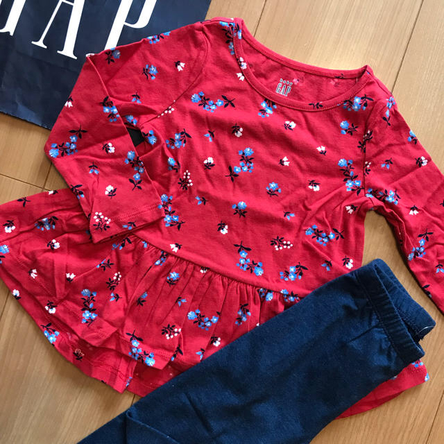 babyGAP(ベビーギャップ)のmyn様専用 キッズ/ベビー/マタニティのキッズ服女の子用(90cm~)(Tシャツ/カットソー)の商品写真