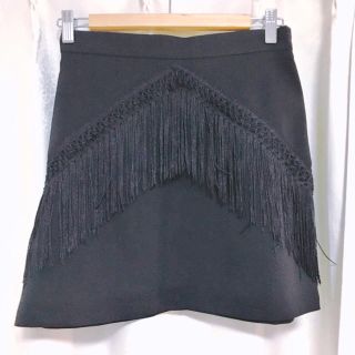 ザラ(ZARA)のZARA フリンジ付き ミニスカート 黒(ミニスカート)