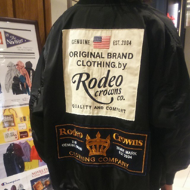 RODEO CROWNS WIDE BOWL(ロデオクラウンズワイドボウル)のクーポン待機 カーキとブラック 向日葵さま売約済み レディースのジャケット/アウター(ミリタリージャケット)の商品写真