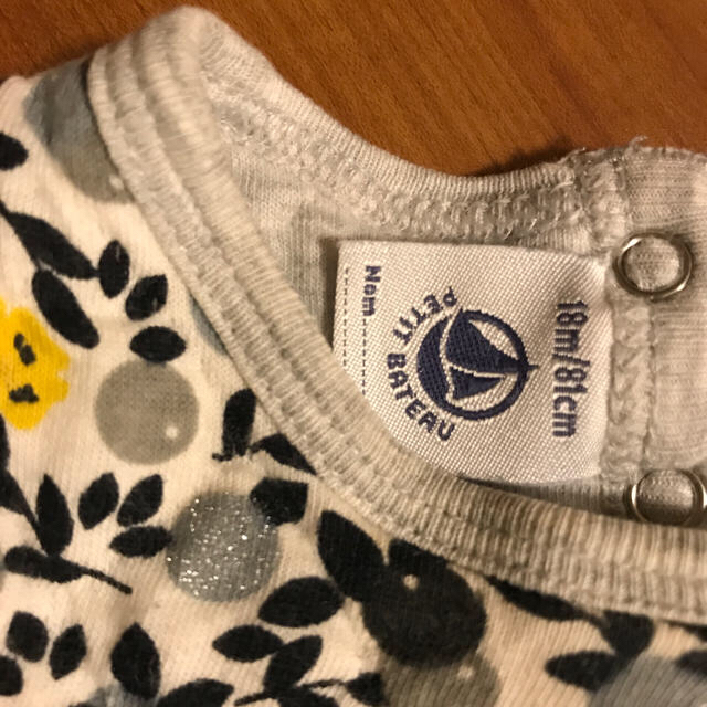 PETIT BATEAU(プチバトー)のちた様専用 プチバトーワンピース2点おまとめ キッズ/ベビー/マタニティのベビー服(~85cm)(ワンピース)の商品写真