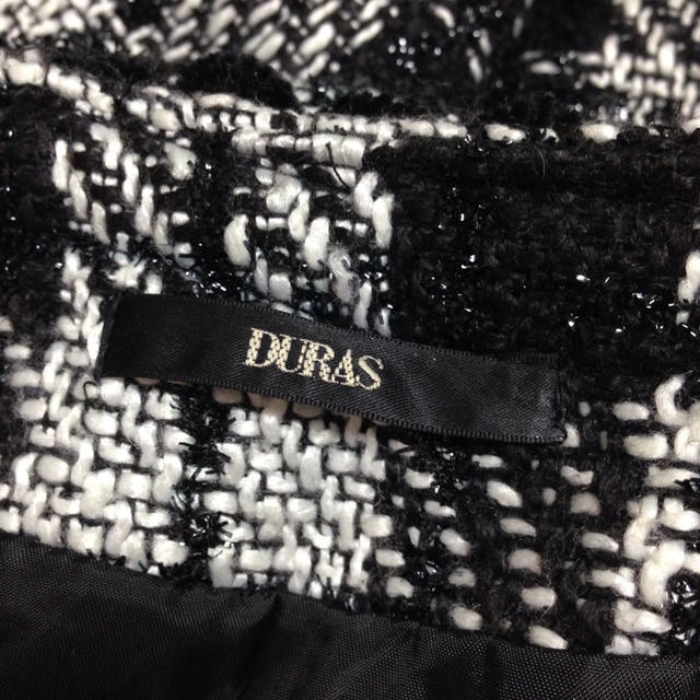 DURAS(デュラス)の美品‼︎DURAS♡ツィードコート レディースのジャケット/アウター(ノーカラージャケット)の商品写真