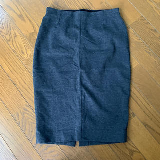 ユニクロ(UNIQLO)のレディーススカート(ひざ丈スカート)