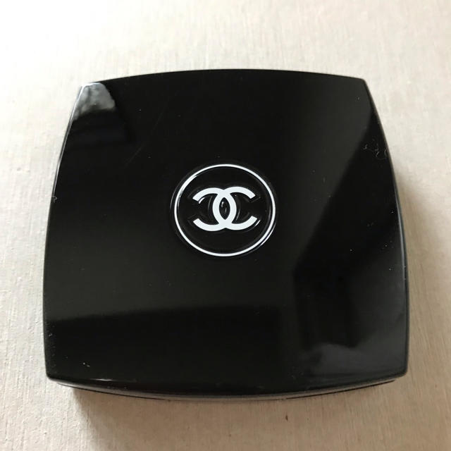 CHANEL(シャネル)のCHAＮEL コンパクトミラー レディースのファッション小物(ミラー)の商品写真