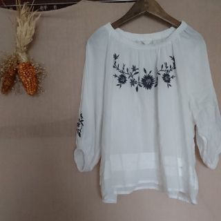 ニコアンド(niko and...)のﾆｺｱﾝﾄﾞ☆新品(Tシャツ(長袖/七分))