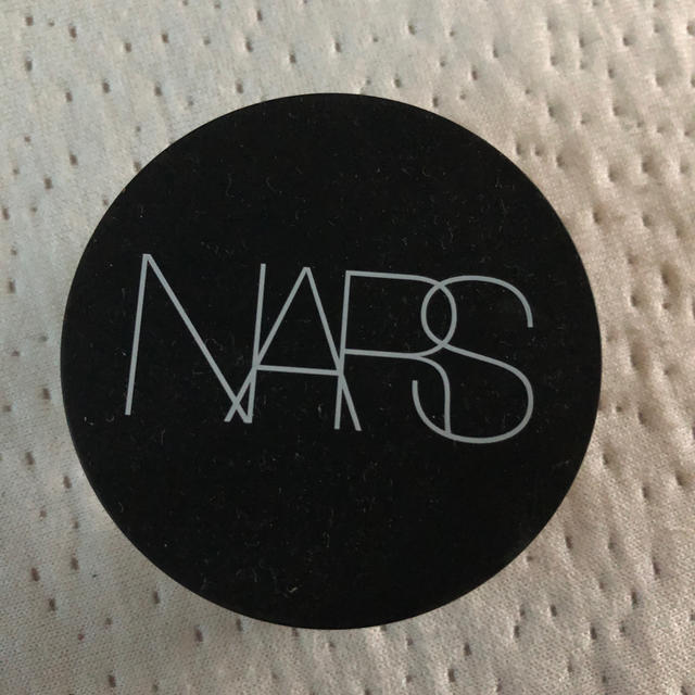 NARS(ナーズ)のNARSパウダー コスメ/美容のベースメイク/化粧品(フェイスパウダー)の商品写真