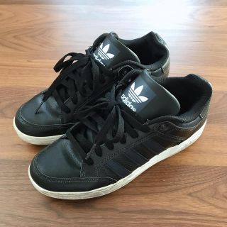 アディダス(adidas)のadidas スニーカー(スニーカー)