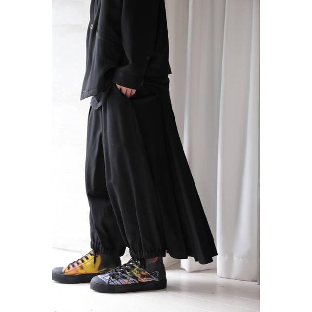 Yohji Yamamoto(ヨウジヤマモト)のyohji yamamoto 19ss ツイルキュプラカラスパンツ メンズのパンツ(その他)の商品写真